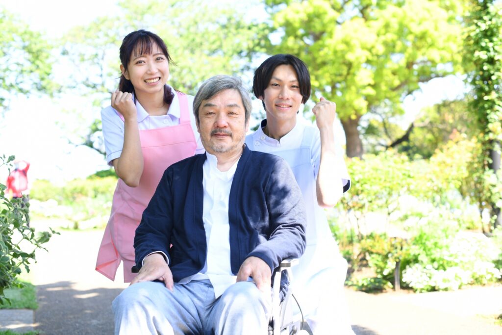 楽しそうな介護士